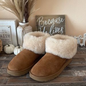NWOT Mini Ugg Blakeley Size 9